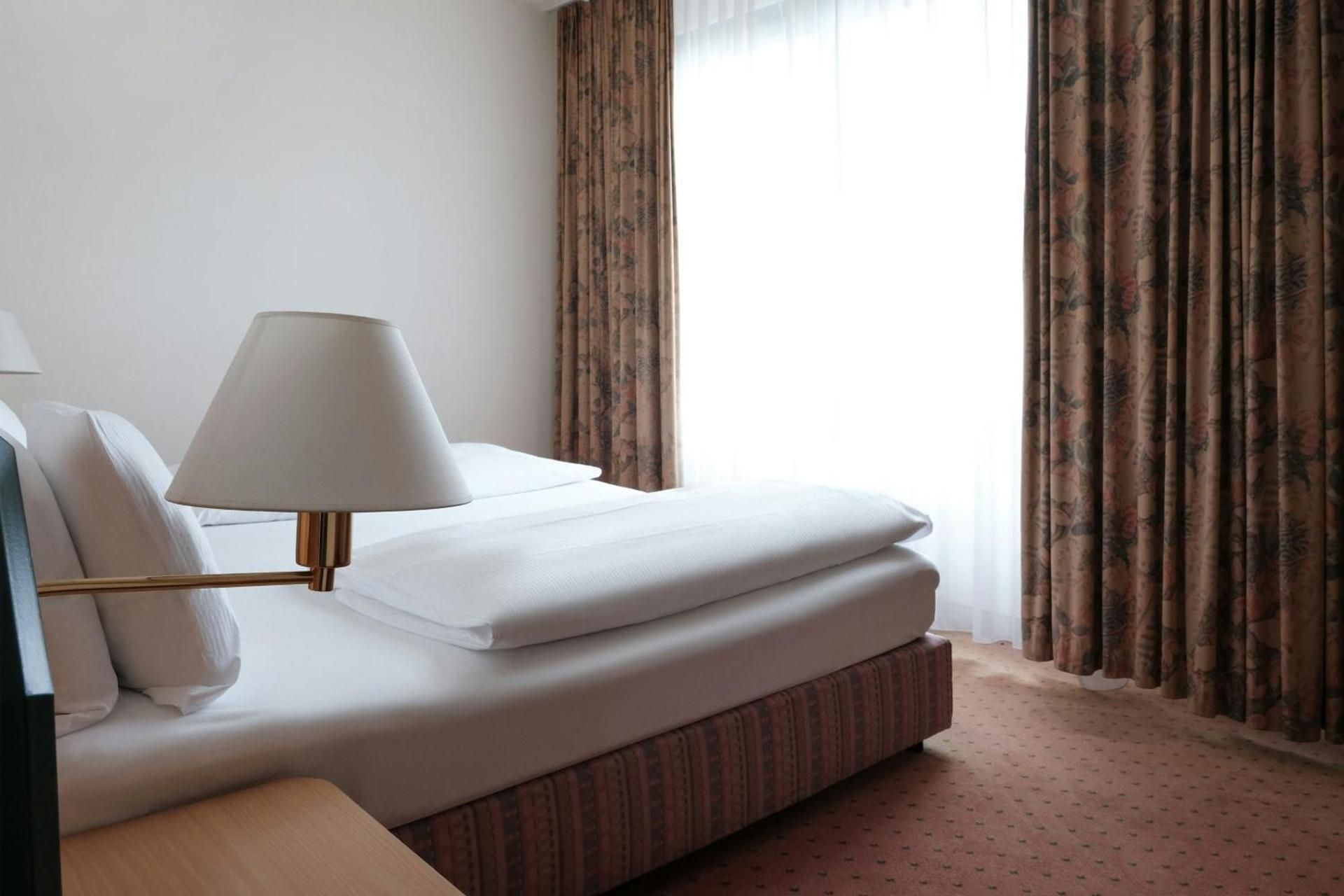 1 Bedroom Suite, 1 King