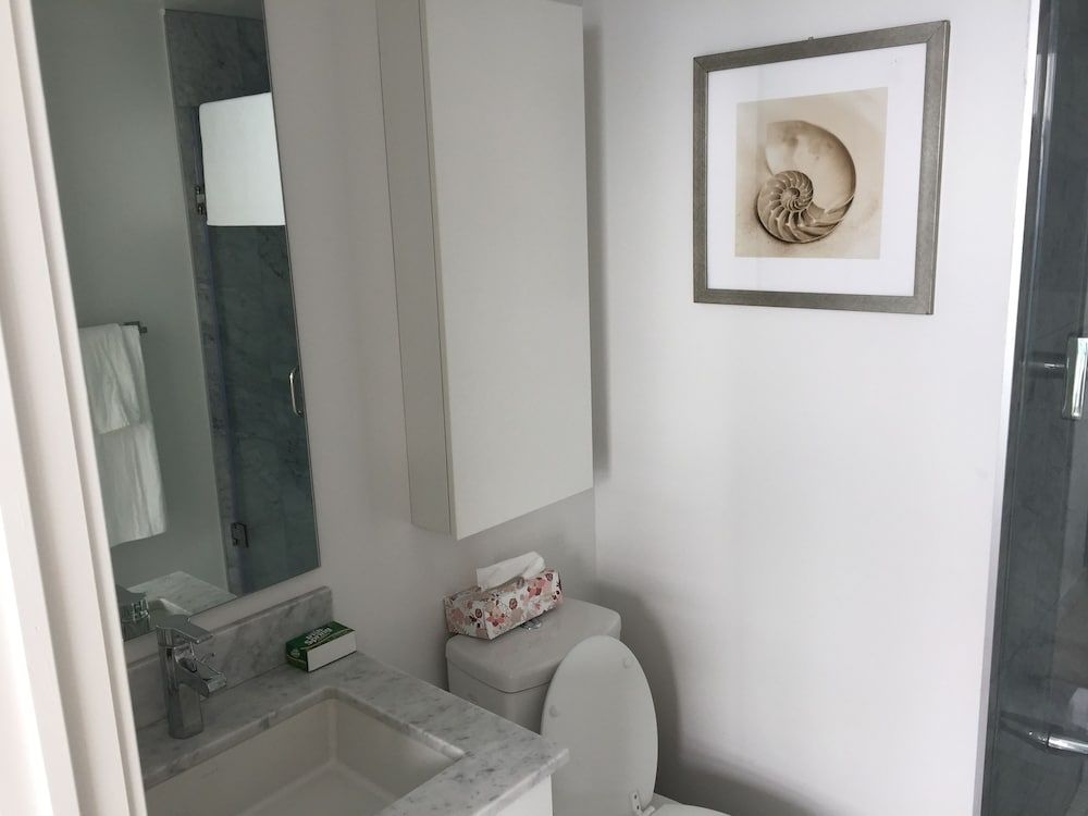 iHost Suites City Condo, 2 Bedrooms, Kitchen, City View 6