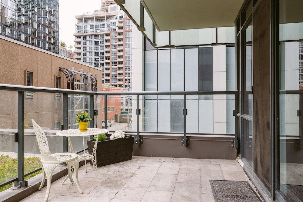 QuickStay - Breathtaking 3-Bedroom in the Heart of Downtown Superior Apartment, 3 Bedrooms 4