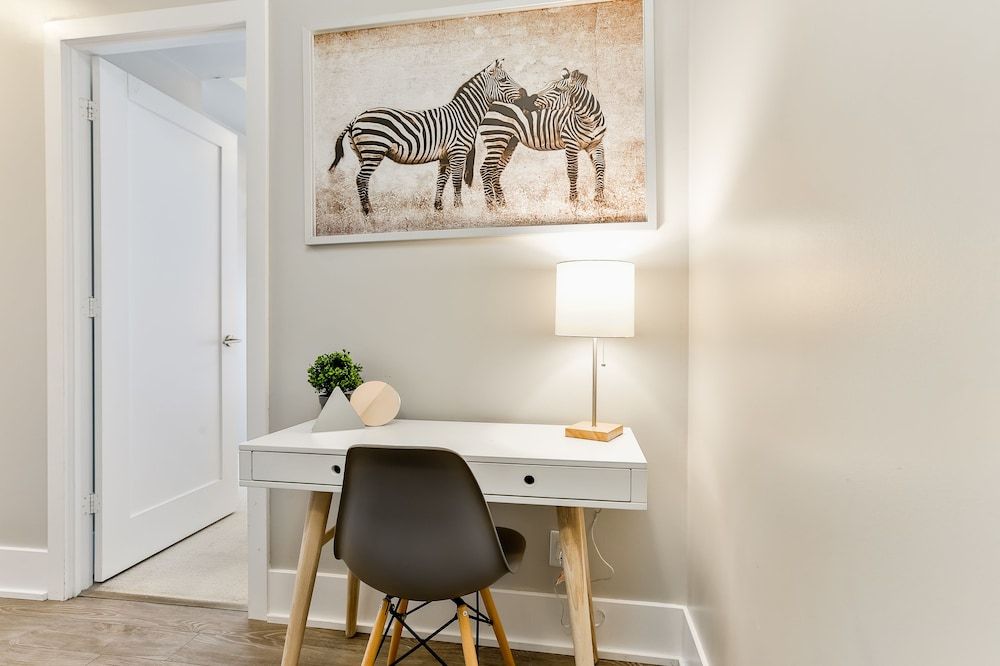 QuickStay - Breathtaking 3-Bedroom in the Heart of Downtown Superior Apartment, 3 Bedrooms, Garden View 22