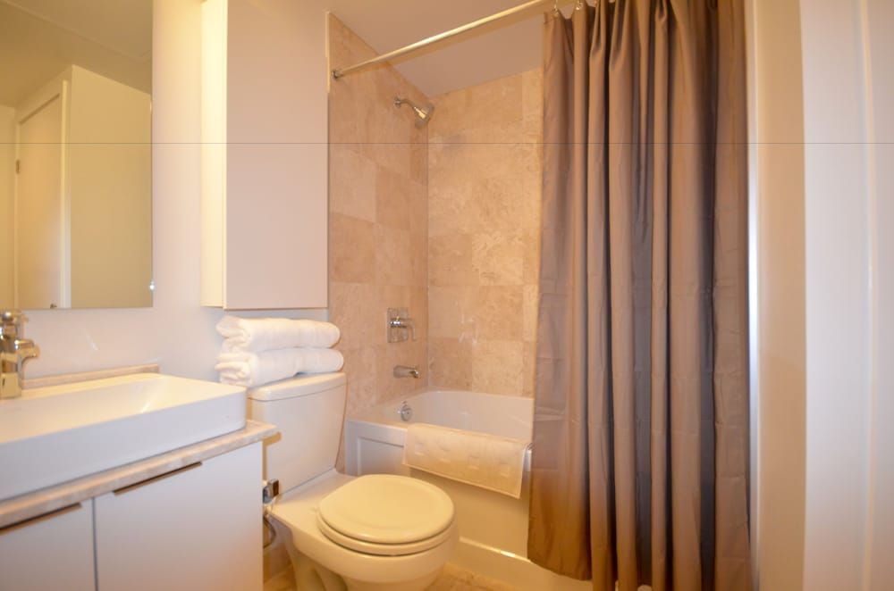 Platinum Suites - Modern Luxury High Rise Condo Platinum Suites - Modern Luxury High Rise 12