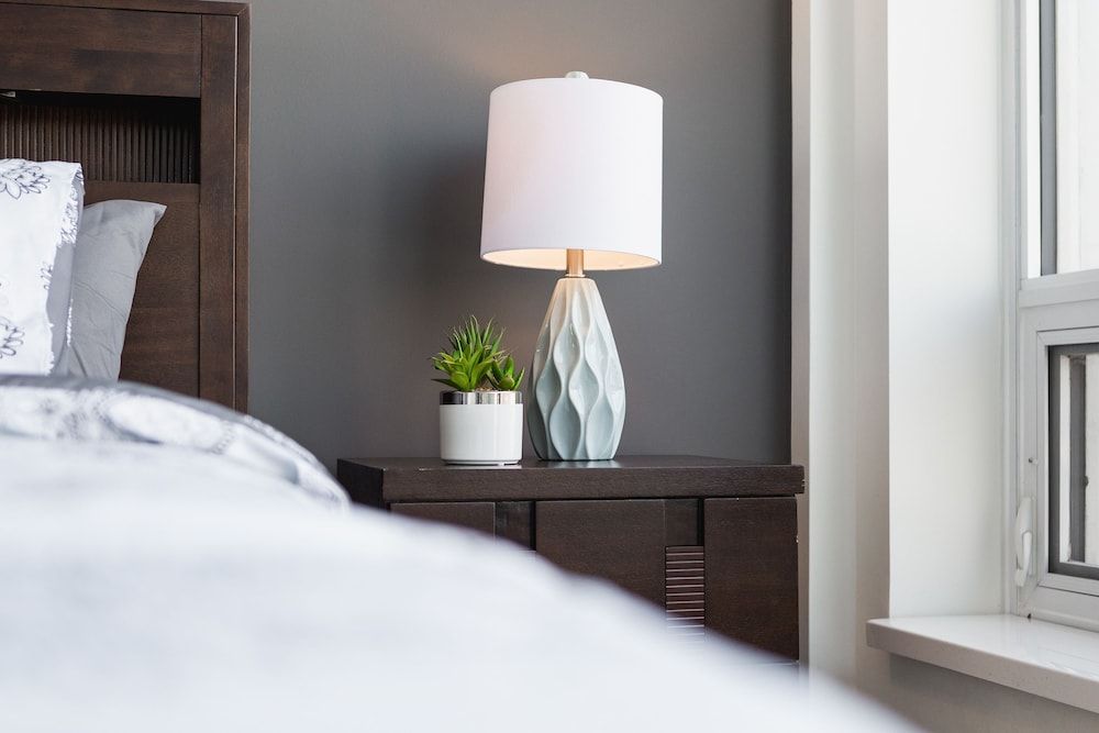 QuickStay - Enchantment in Yorkville - Yonge & Bloor Condo, 1 Queen Bed with Sofa bed 4