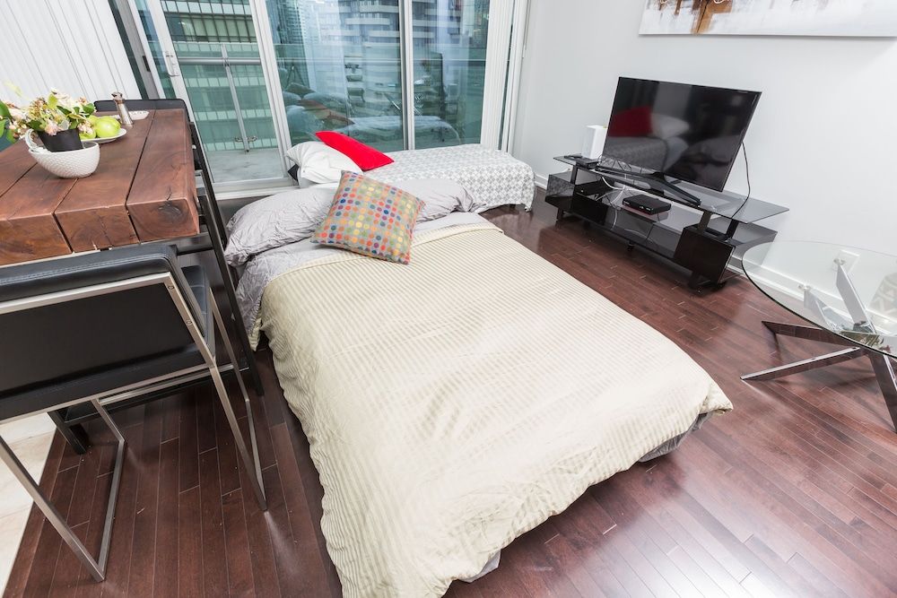 Applewood Suites - 3 Bed Waterfront Area Condo, 3 Bedrooms 18