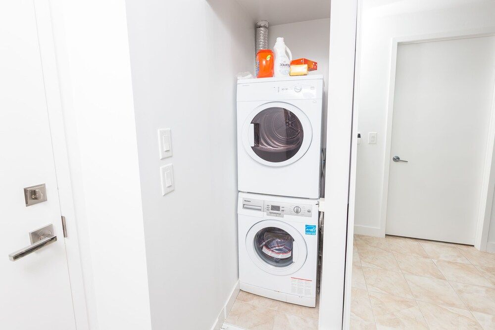 Applewood Suites - 3 Bed Waterfront Area Condo, 3 Bedrooms 28