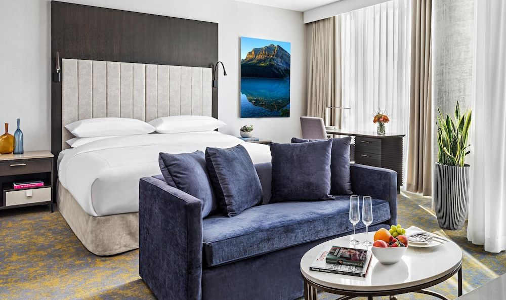 undefined Hotel X Toronto, a Destination by Hyatt Hotel 3