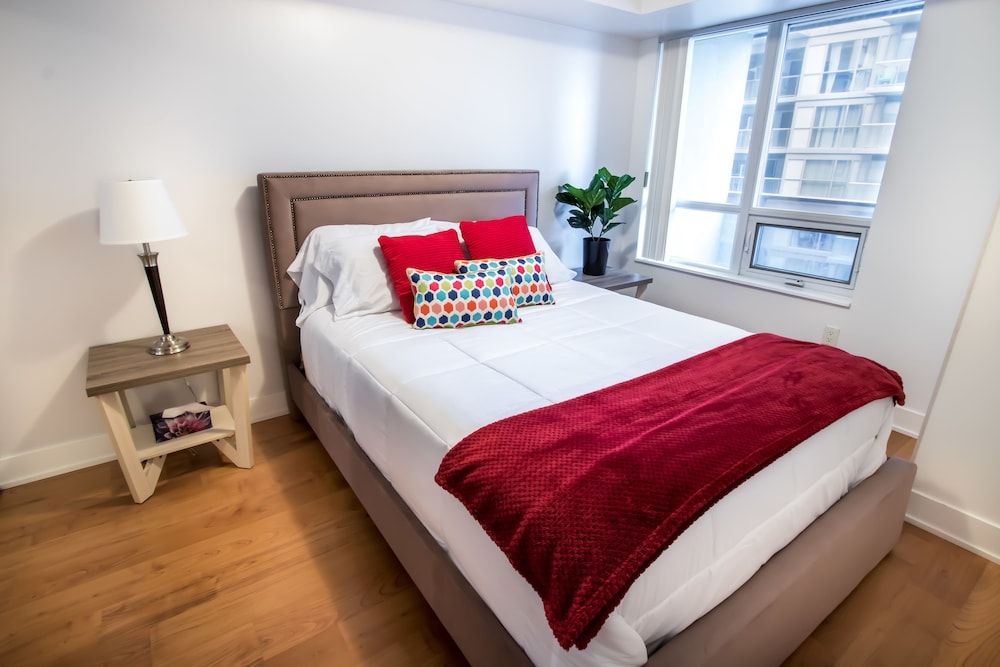 undefined MiCasa Suites - Stylish Condo in the Heart of Downtown 7