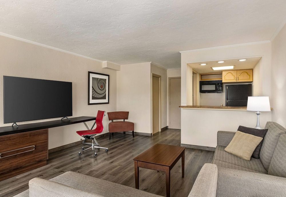 Suite, 2 Double Beds (Waterfront)