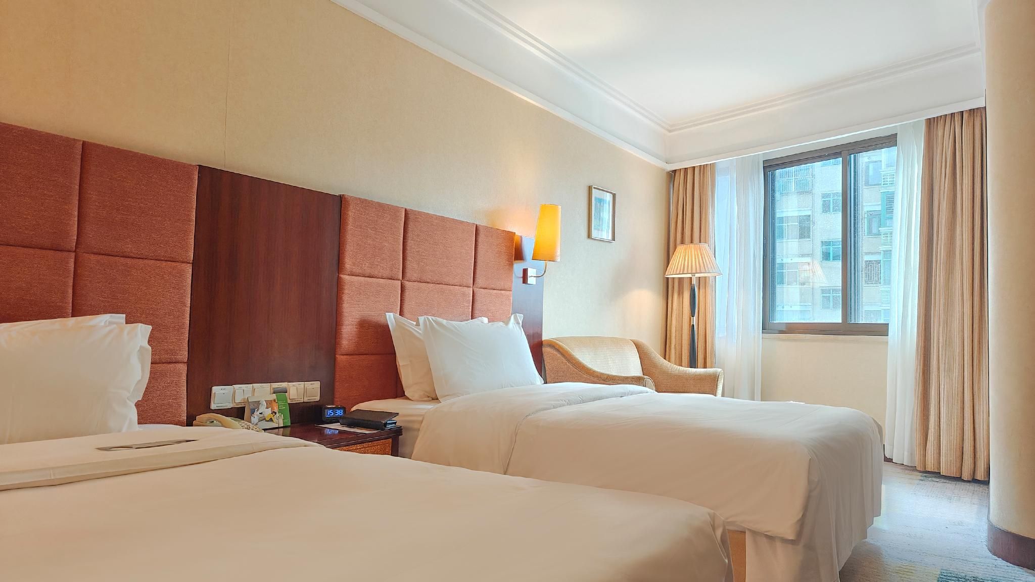 2 Double Premium Lounge Access