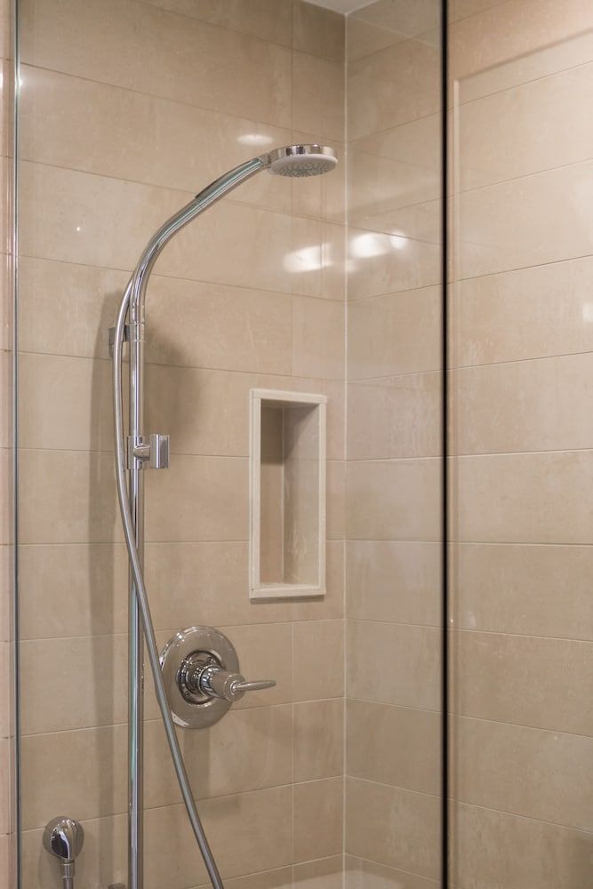 QuickStay - Gorgeous 2-Bedroom in the Heart of Downtown Condo, 2 Bedrooms 16