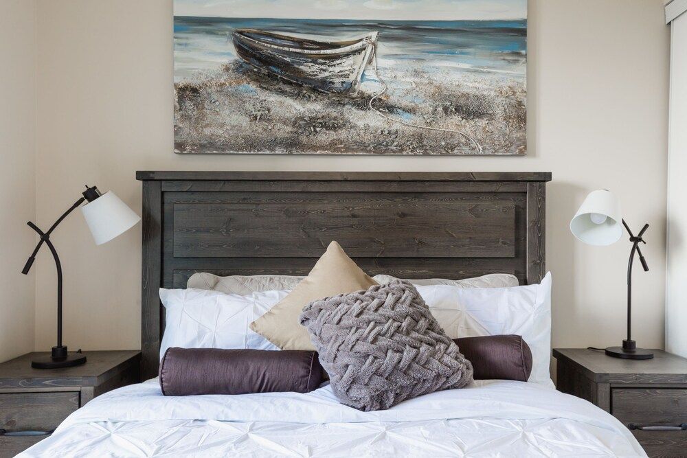 QuickStay - Gorgeous 2-Bedroom in the Heart of Downtown Condo, 2 Bedrooms 7