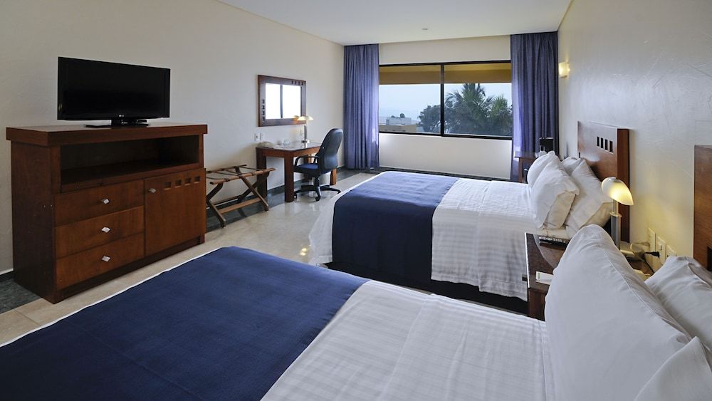 Standard Room, 2 Double Beds, Ocean View (Pool View)
