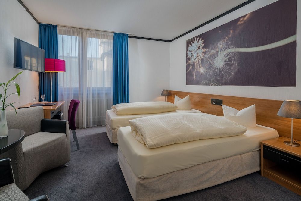 Hotel Fidelio Twin Room 5