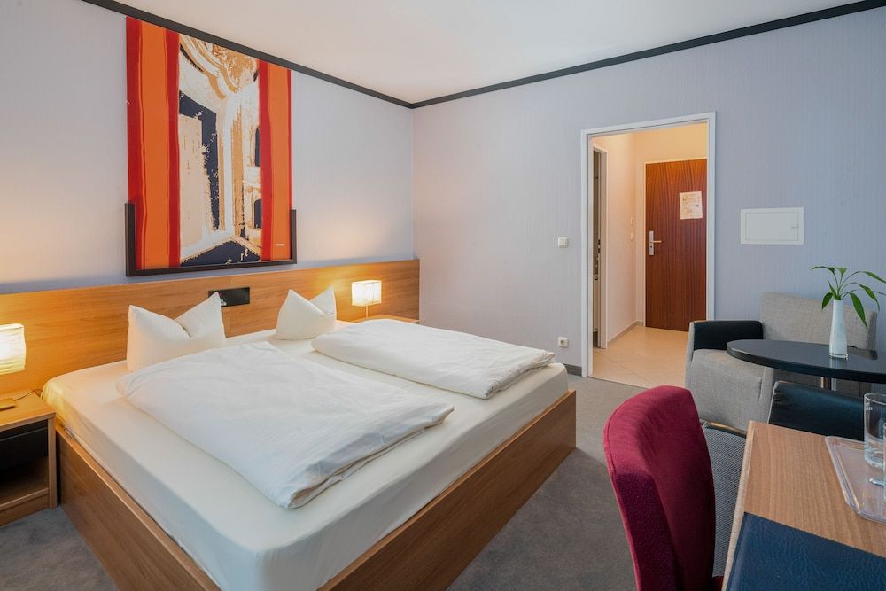 Hotel Fidelio Basic Double Room 4