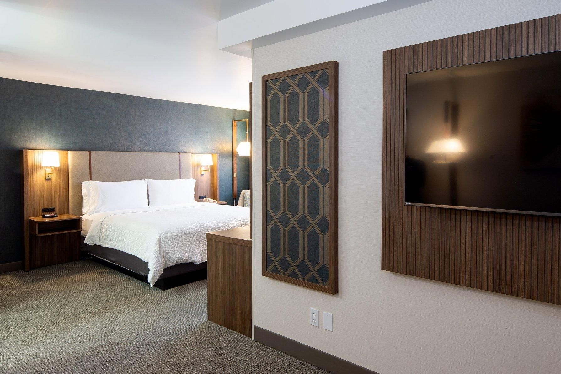 1 King Suite