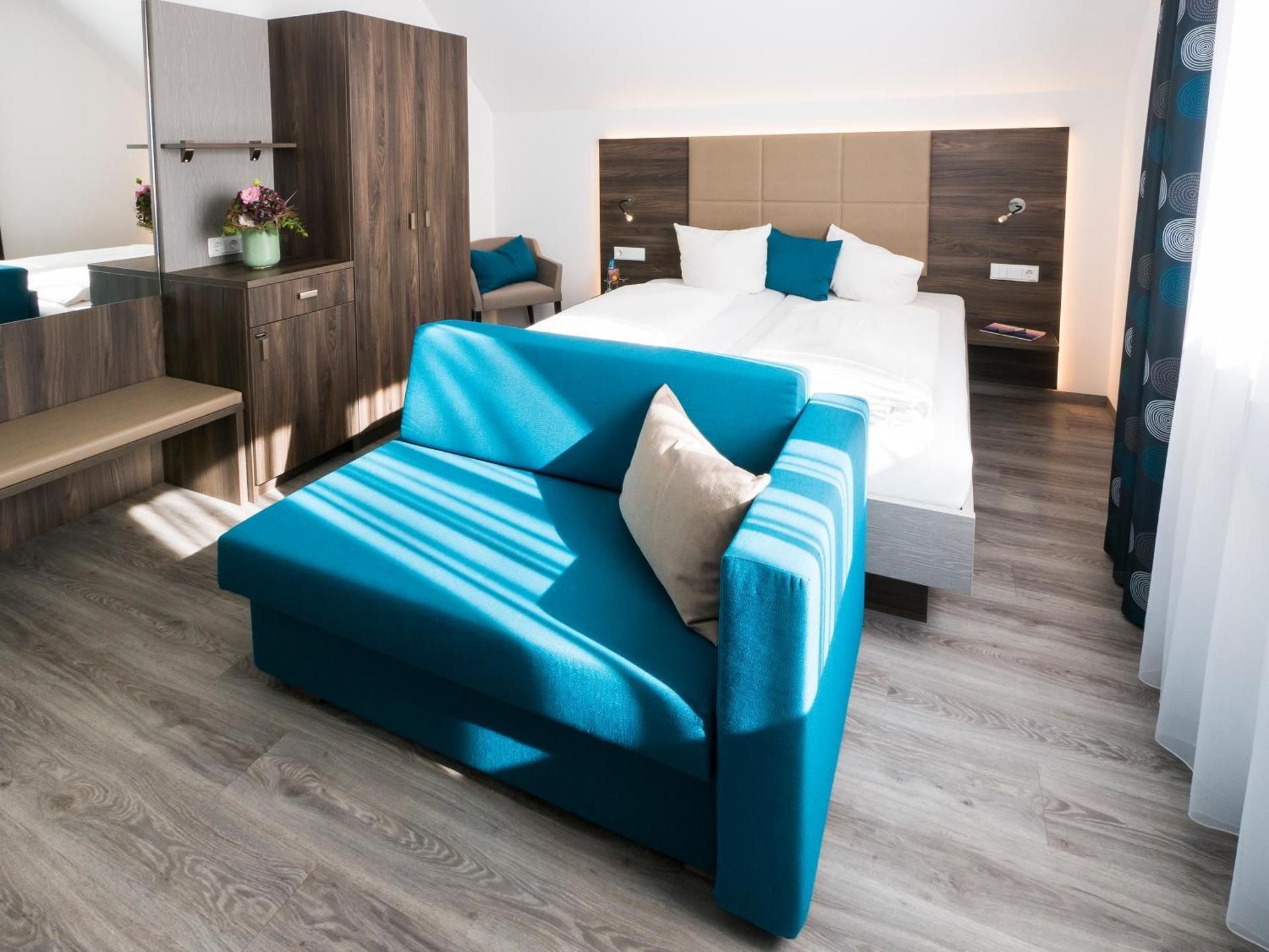 Deluxe Double Room with Extra Bed