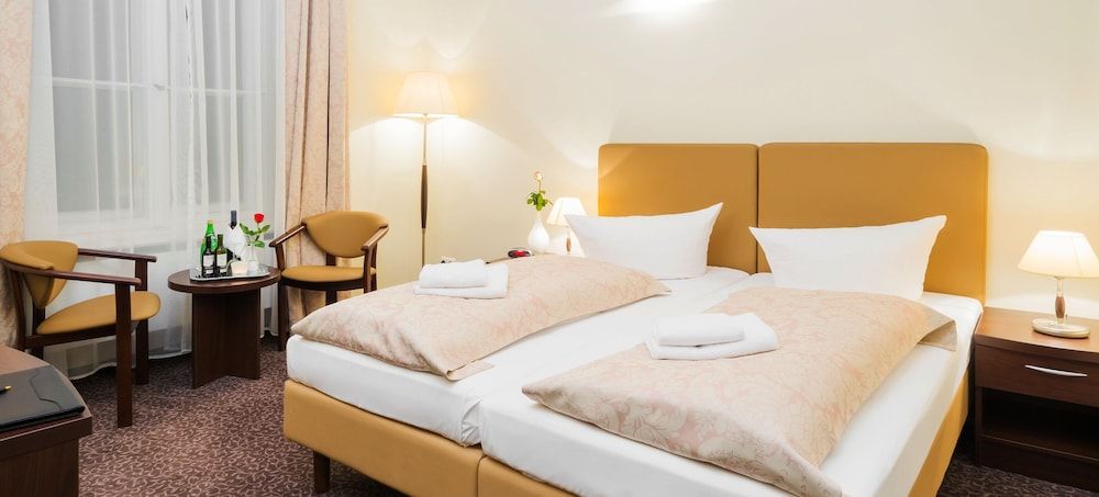 Upper Room Hotel Kurfurstendamm Standard Double Room 9