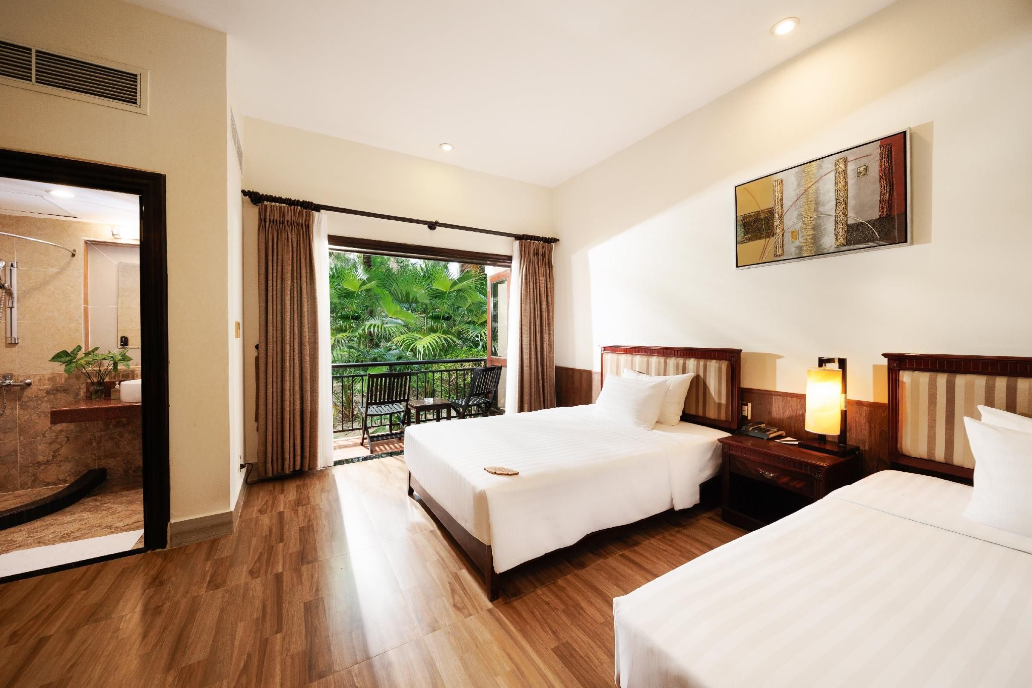 Superior Garden View - Double or Twin Bed