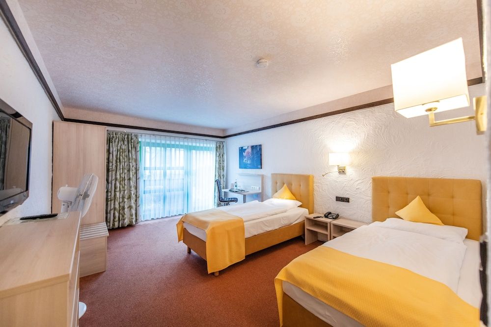 Contel Hotel Koblenz Comfort Twin Room 7