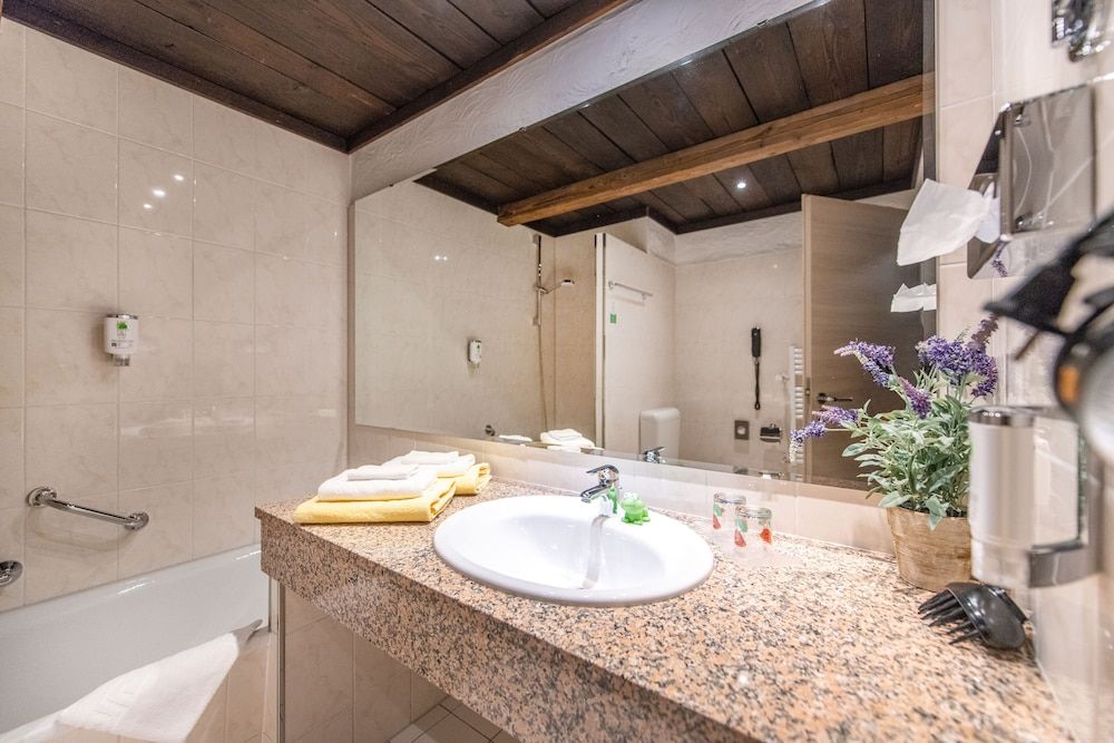 Contel Hotel Koblenz Comfort Twin Room 17