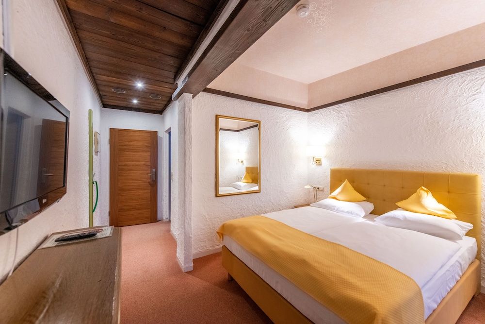 Contel Hotel Koblenz Double or Twin Room 3