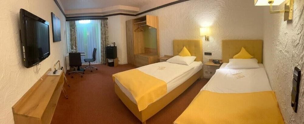 Contel Hotel Koblenz Comfort Twin Room 9