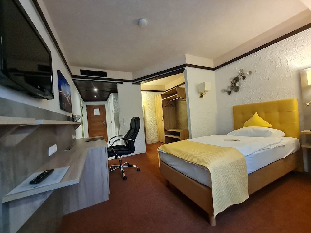 Contel Hotel Koblenz Single Room