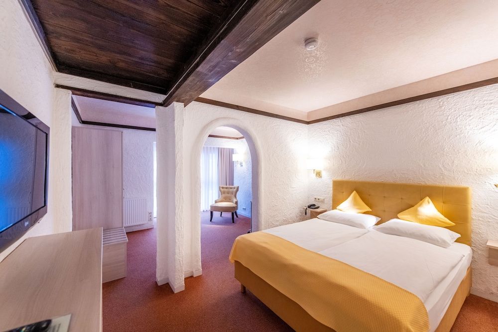 Contel Hotel Koblenz Comfort Twin Room 13