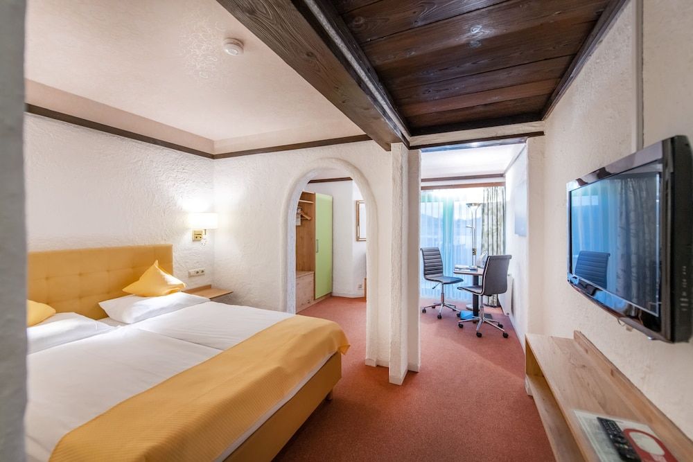 Contel Hotel Koblenz Double or Twin Room 2