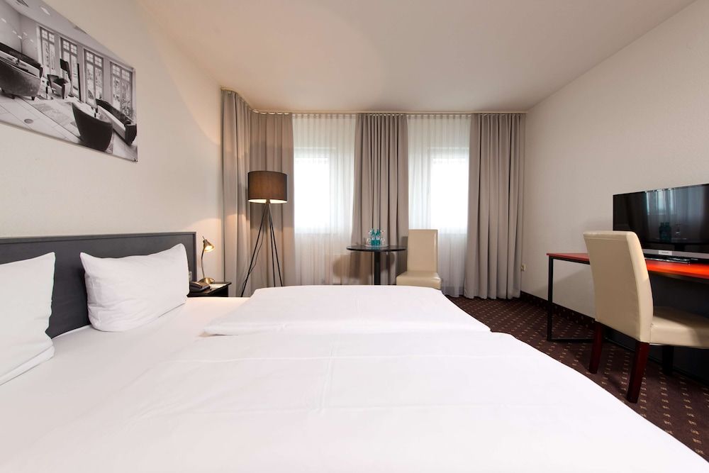 ACHAT Hotel Hockenheim Business Double Room 3