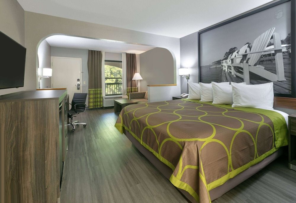Suite, 1 King Bed
