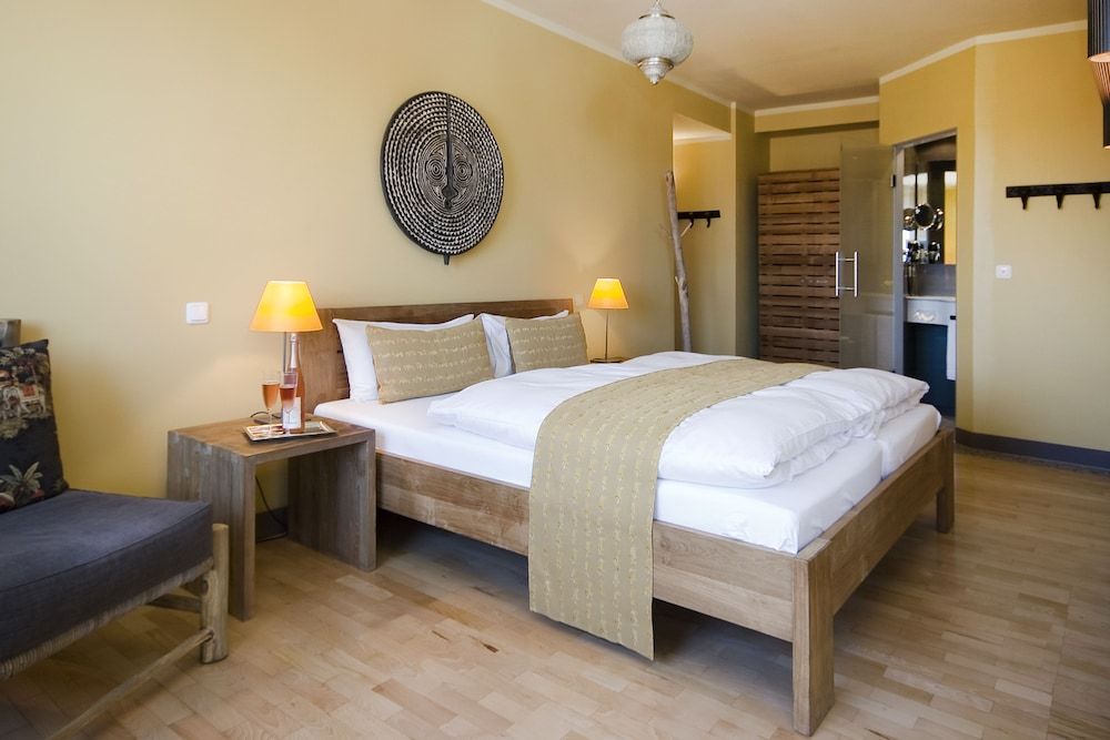 Hotel Viva Sky Double Room (African Sunset)