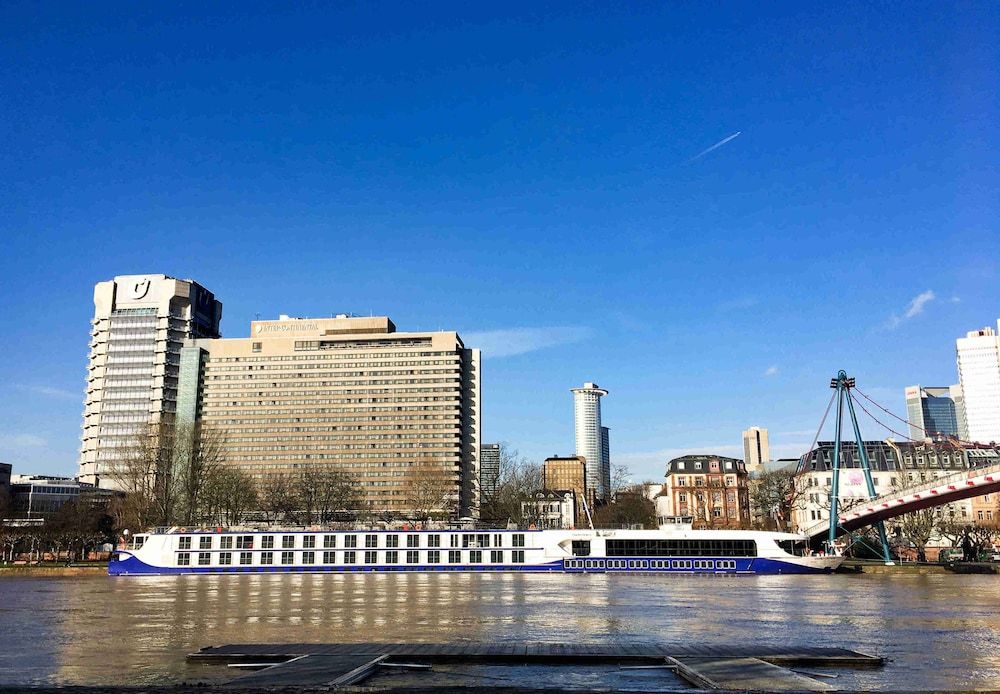 undefined Select MS Charles Dickens - Frankfurt 6