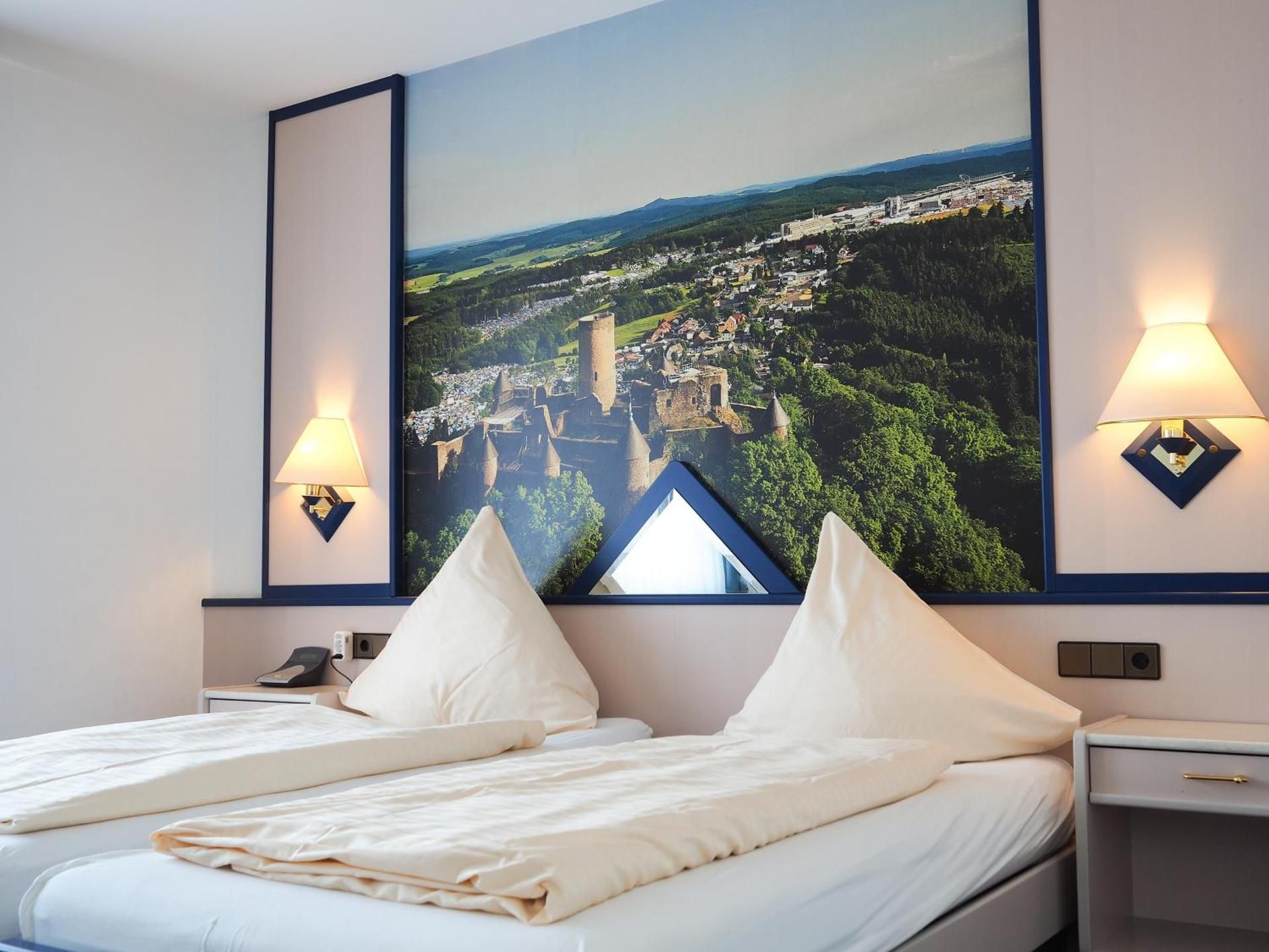 Double Room (1 Adult)