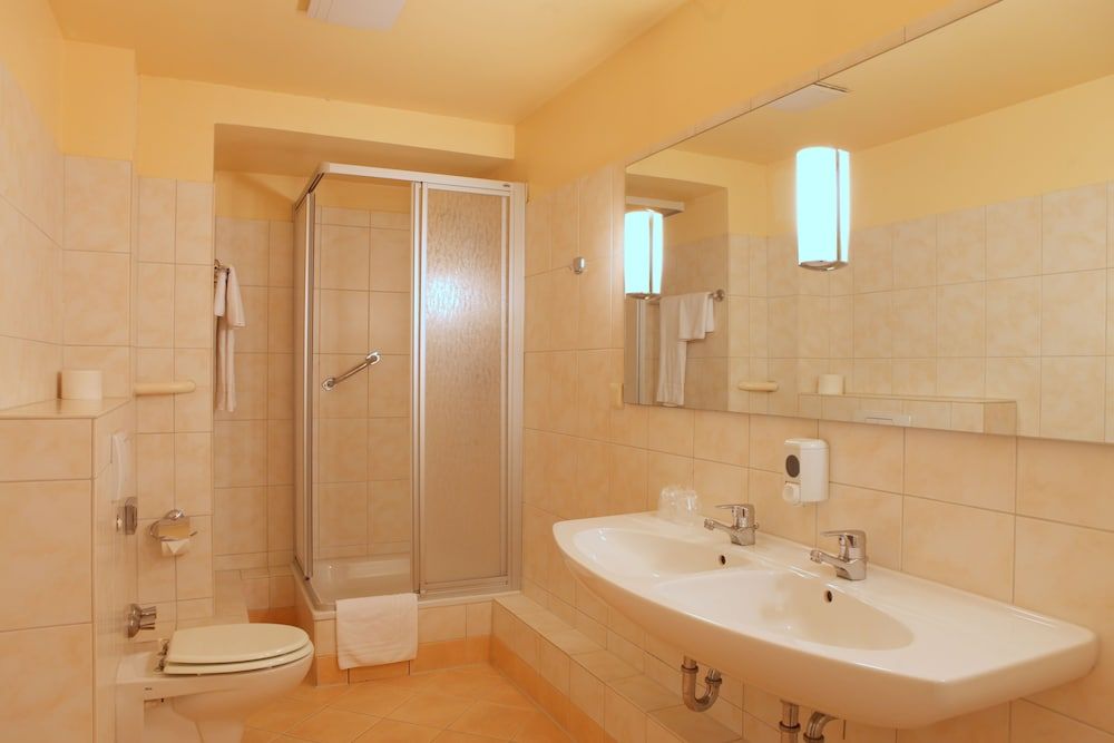 undefined Kurfürst am Kurfürstendamm 5