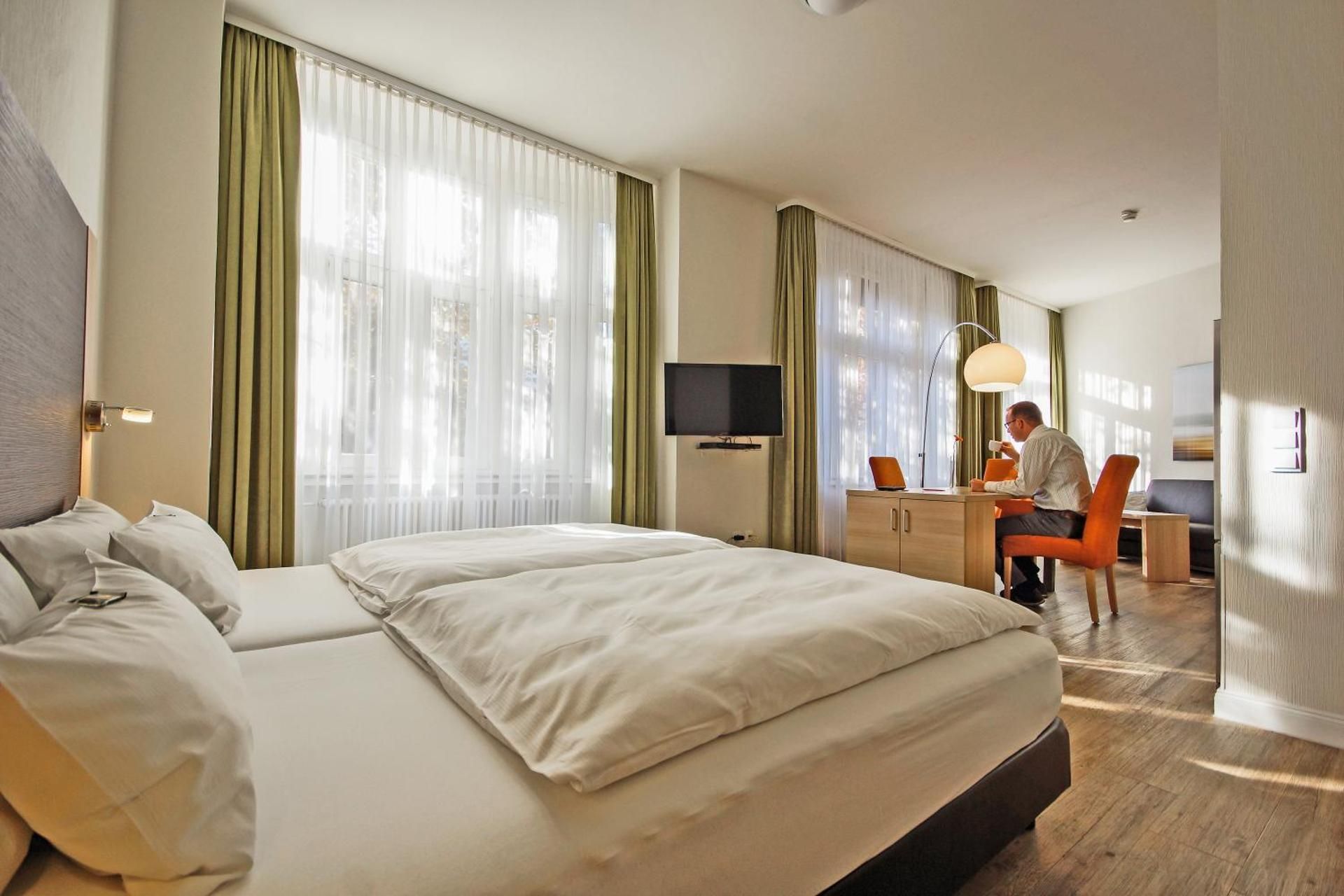 Deluxe Studio Apartment