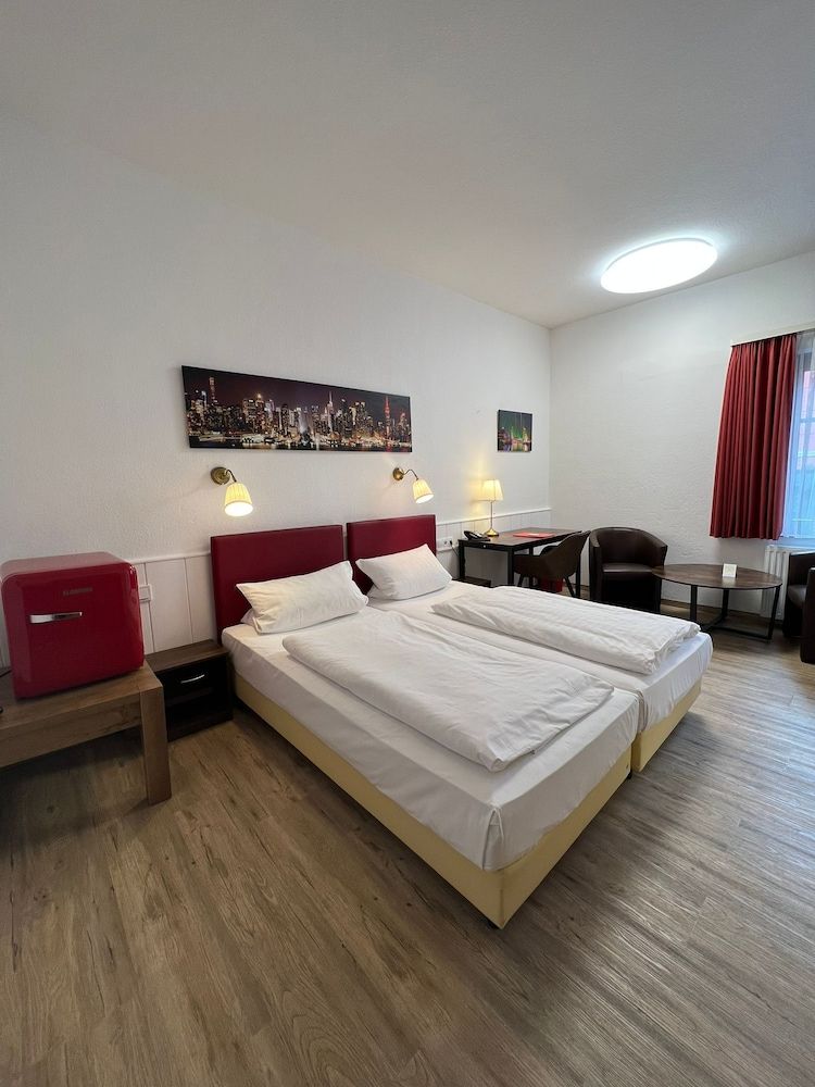 Hotel Columbus Double Room 14