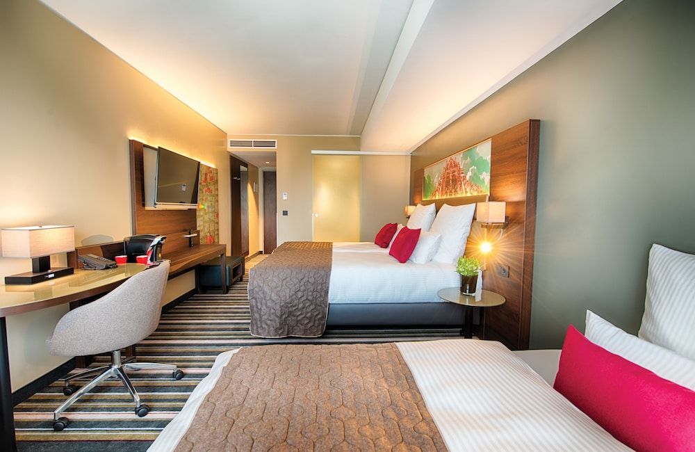 Leonardo Royal Hotel Ulm Deluxe Triple Room 4