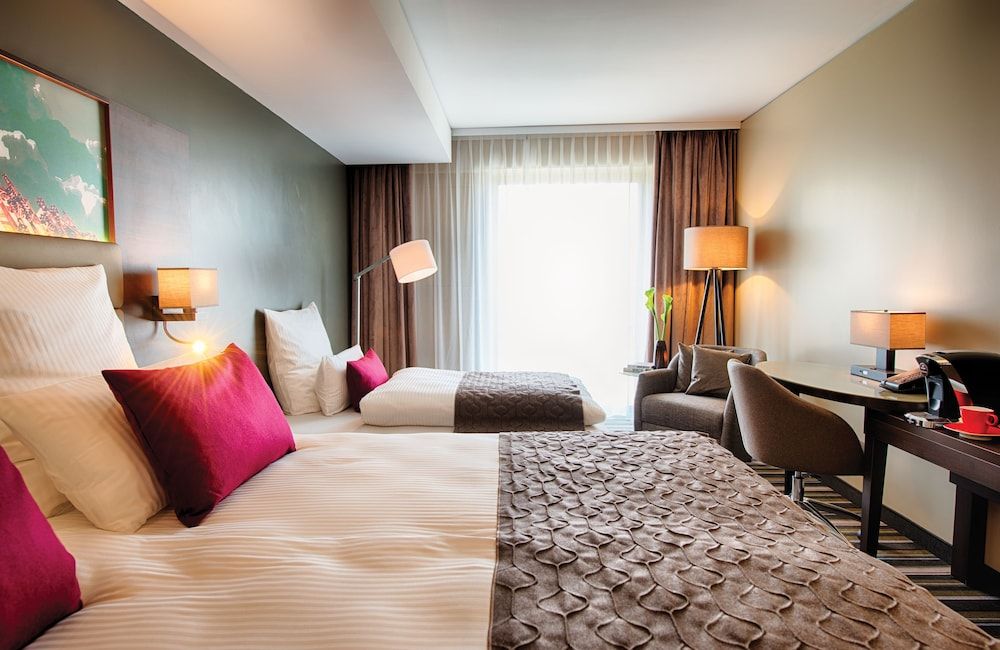 Leonardo Royal Hotel Ulm Deluxe Triple Room 3