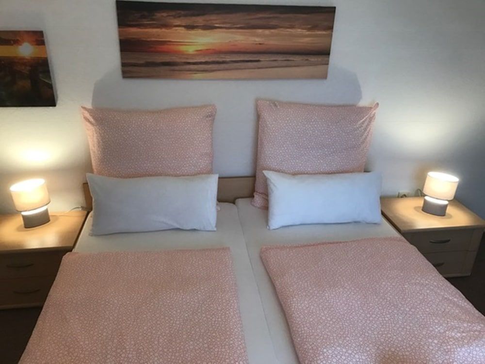 Comfort Apartment, 4 Bedrooms, Terrace, Garden Area (zuzglich Endreinigung 109,00 EUR)