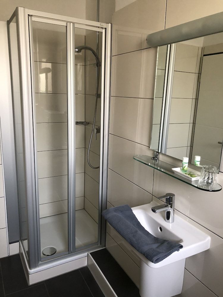 Hotel Baccara Standard Double Room 3