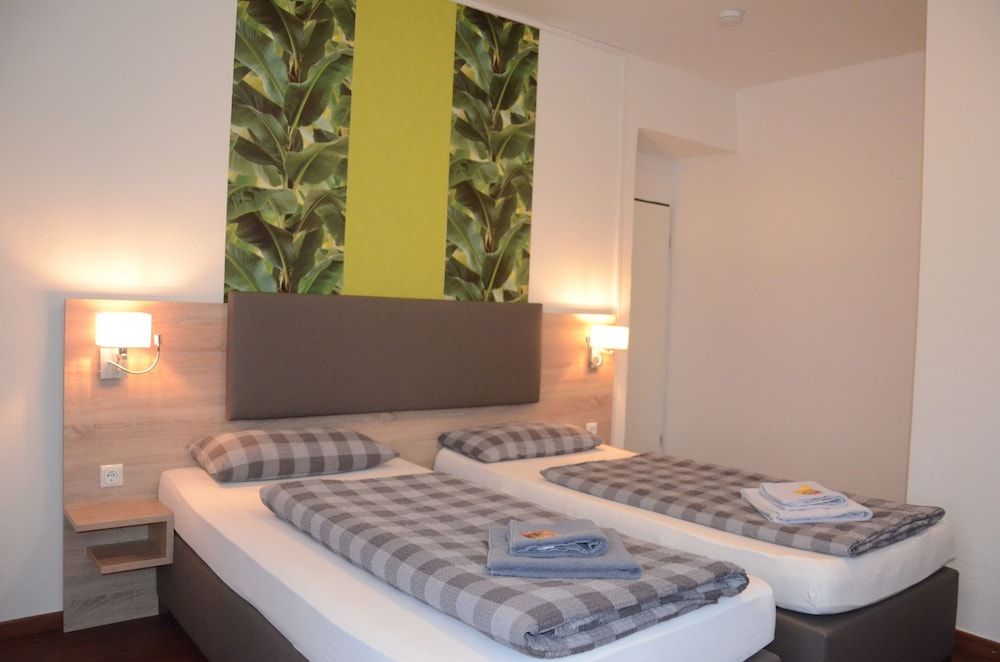 undefined Hotel Baccara 2