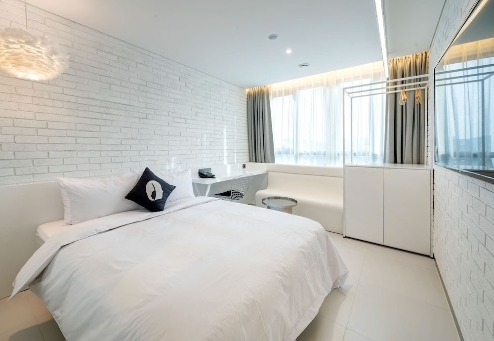 undefined Hotel the Designers DDP 2