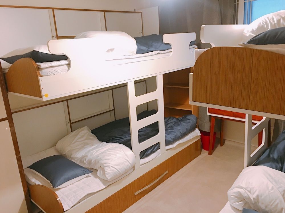 undefined Lux Guesthouse - Hostel 6