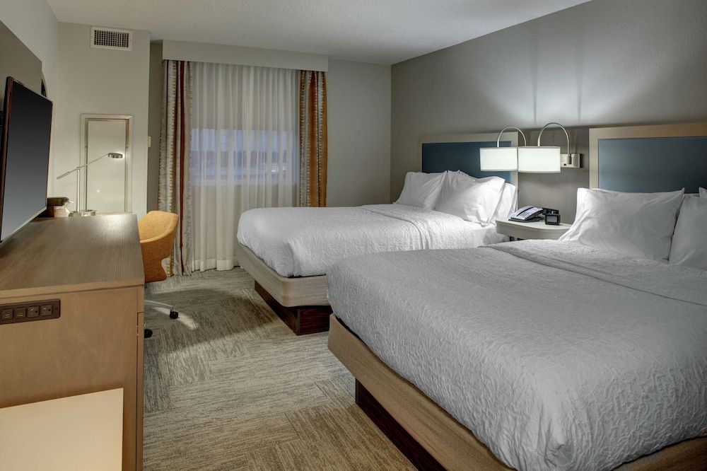 undefined Hampton Inn & Suites Miami-Airport South-Blue Lagoon 8