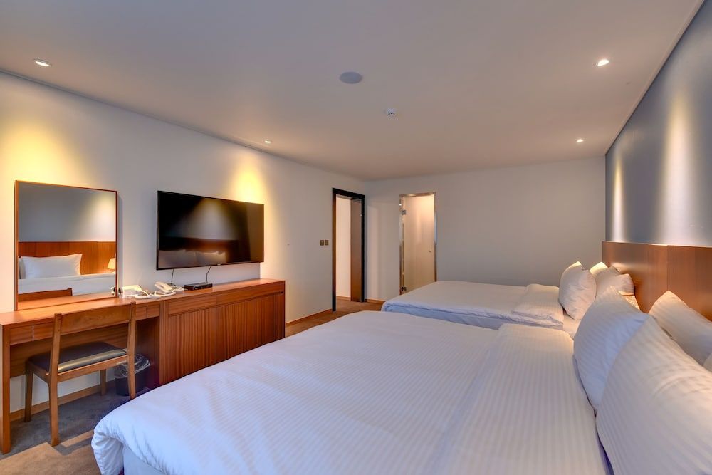 Sea & Moon Tourist Hotel Ocean View Sea & Moon Suite Room 3