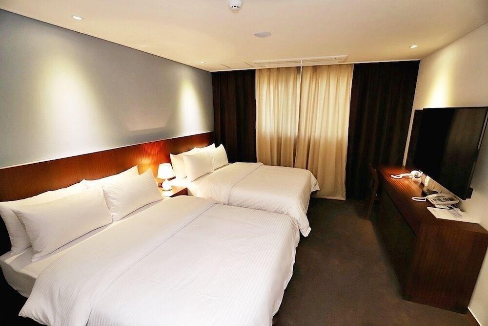 Sea & Moon Tourist Hotel Ocean View Junior Suite Room