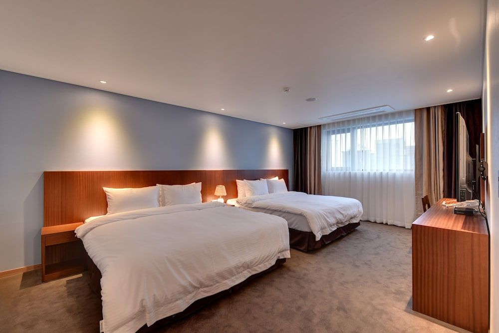 Sea & Moon Tourist Hotel Ocean View Sea & Moon Suite Room 5