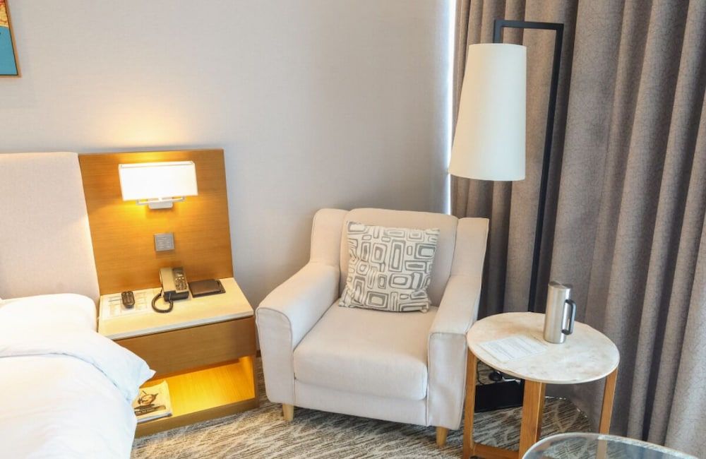 Skypark Central Seoul Pangyo [Romantic PKG] Balcony Double + 1 Wine+2 Movie tickets + Late check out 2PM 6