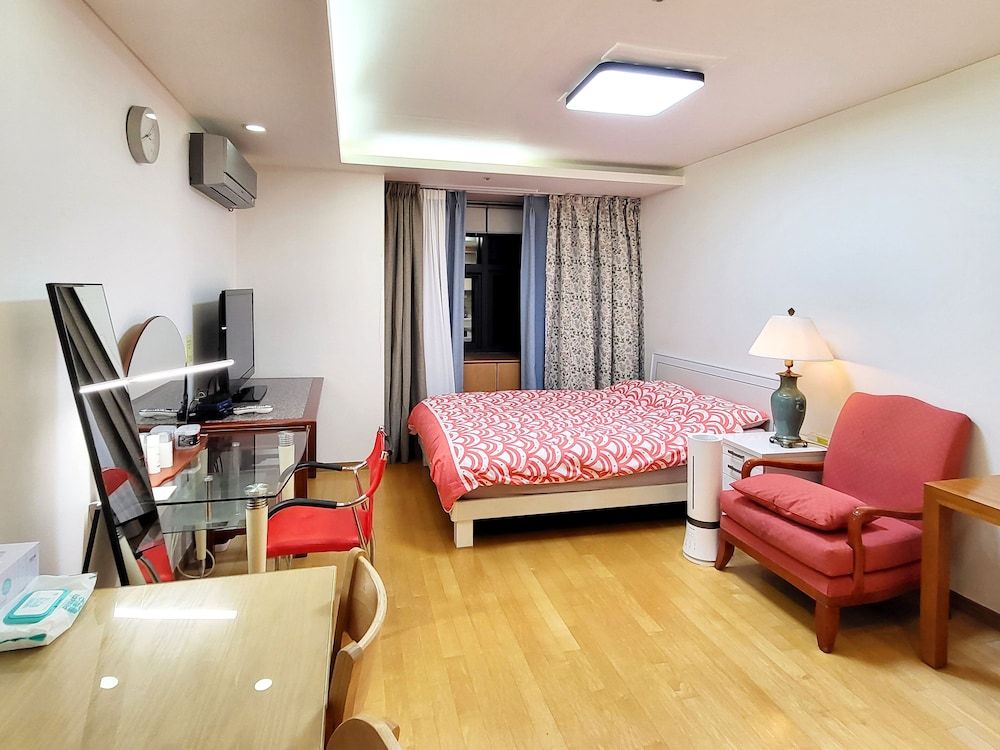 undefined Khan Residence