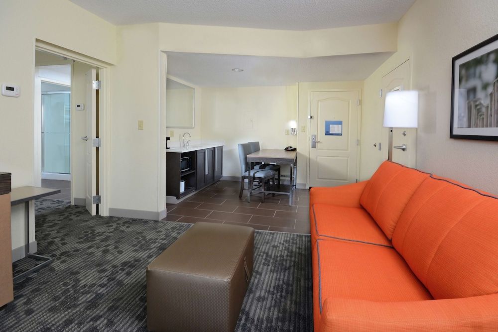 Suite, 1 King Bed, Non Smoking